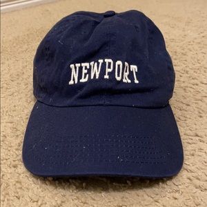 brandy melville newport hat